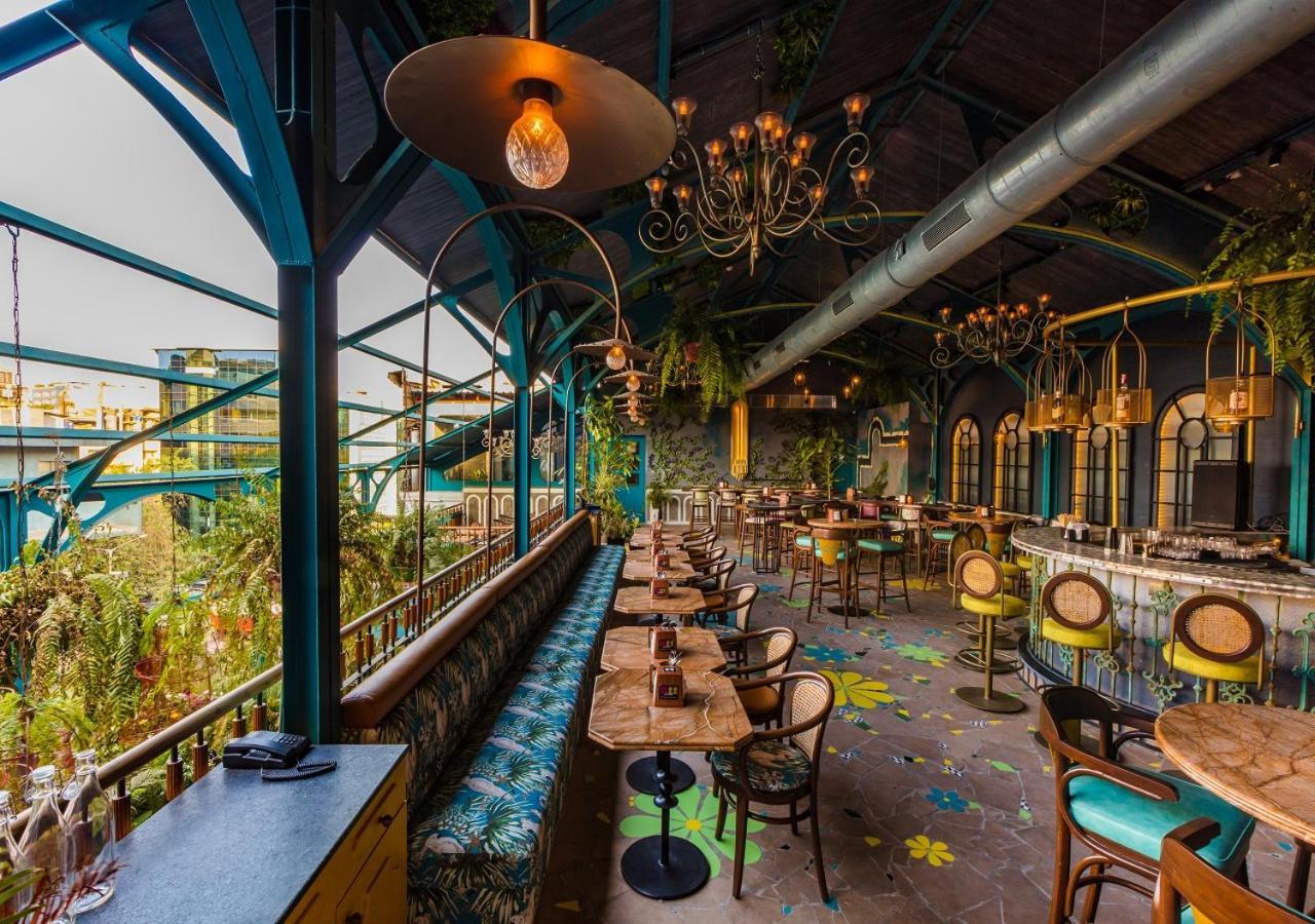 Goldfinch Hotel Mumbai Exterior foto