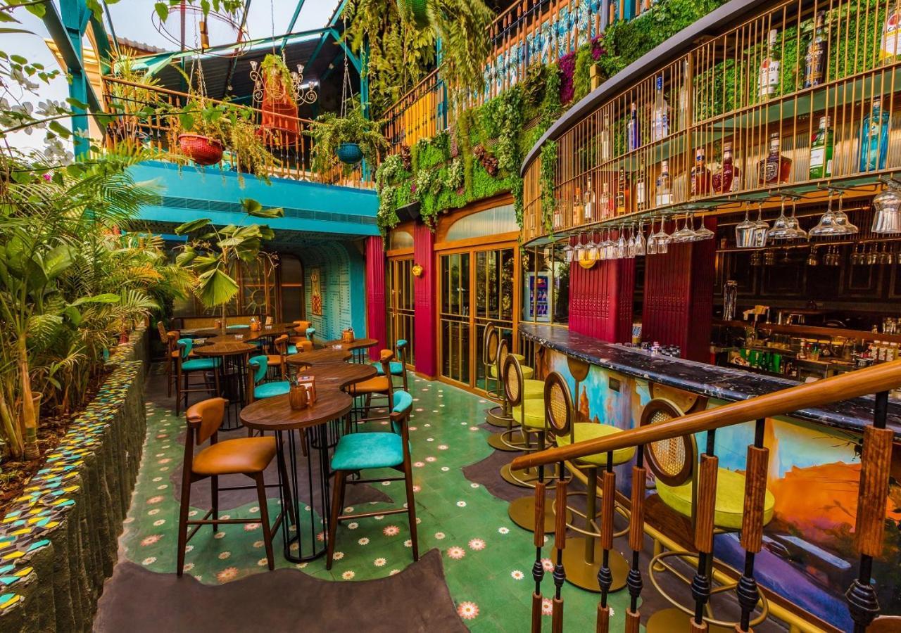 Goldfinch Hotel Mumbai Exterior foto