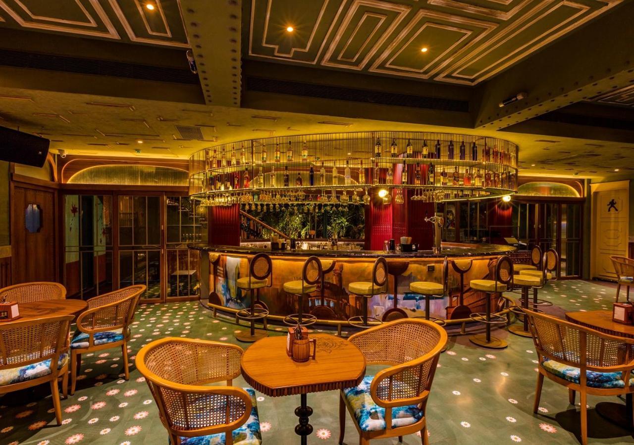 Goldfinch Hotel Mumbai Exterior foto