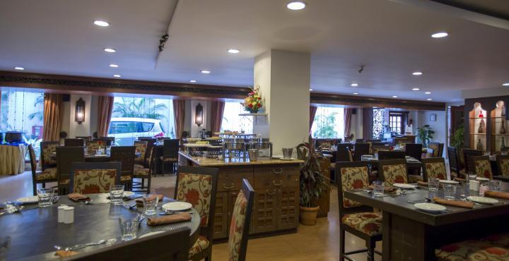 Goldfinch Hotel Mumbai Exterior foto